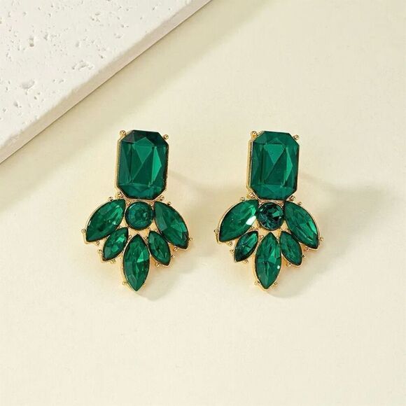 Statement Green Pretty Rhinestones Stud Drop Earrings Classic Party Dressy - Picture 1 of 7